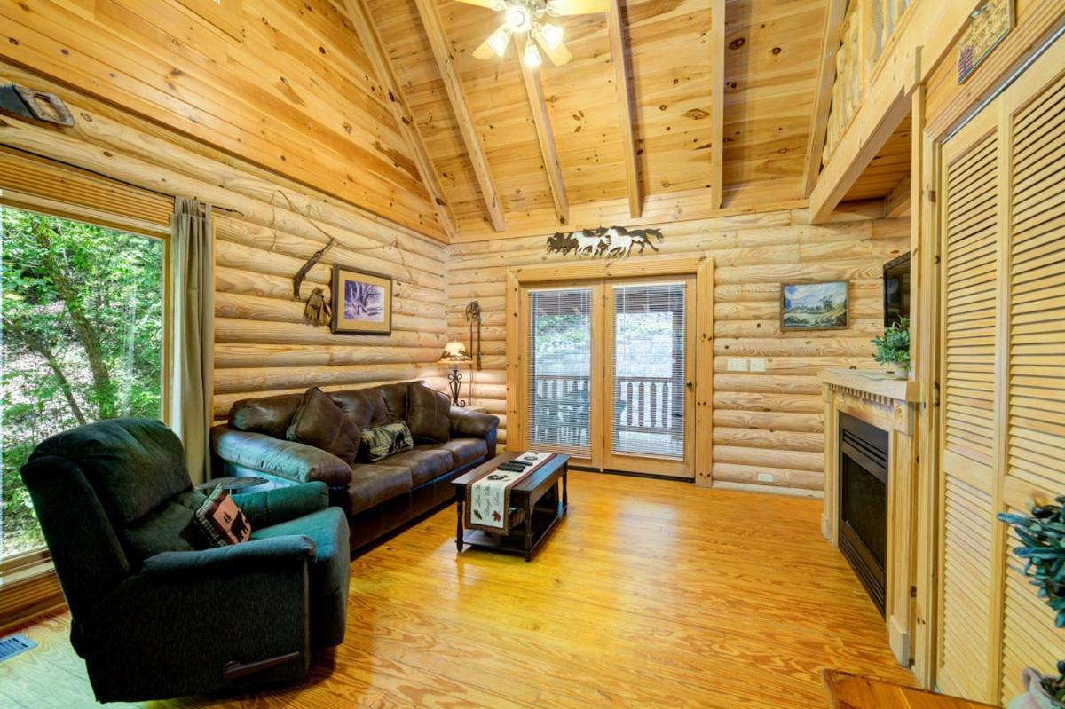 Vila Bear Naked Pigeon Forge Pokoj fotografie